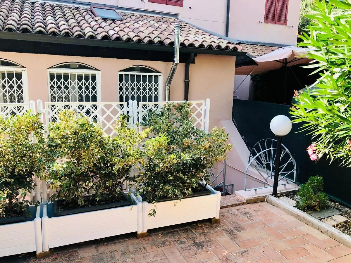 Villetta Rosa Portoverde A Due Passi Dal Mare Misano Marina Itália